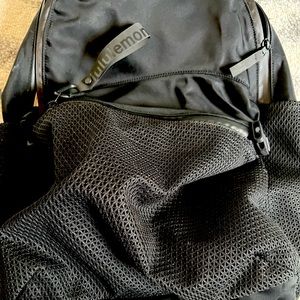 lululemon black backpack